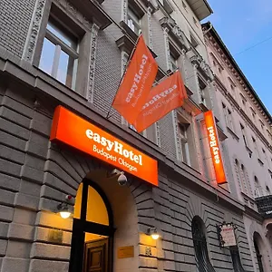 Easyhotel Oktogon 3*, Budapest Hungary